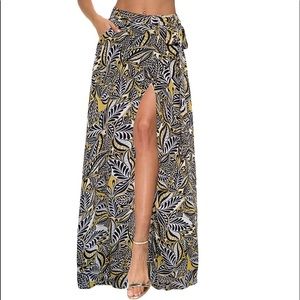 Worn once! LIKE new. Long Maxi Skirt with Pockets!